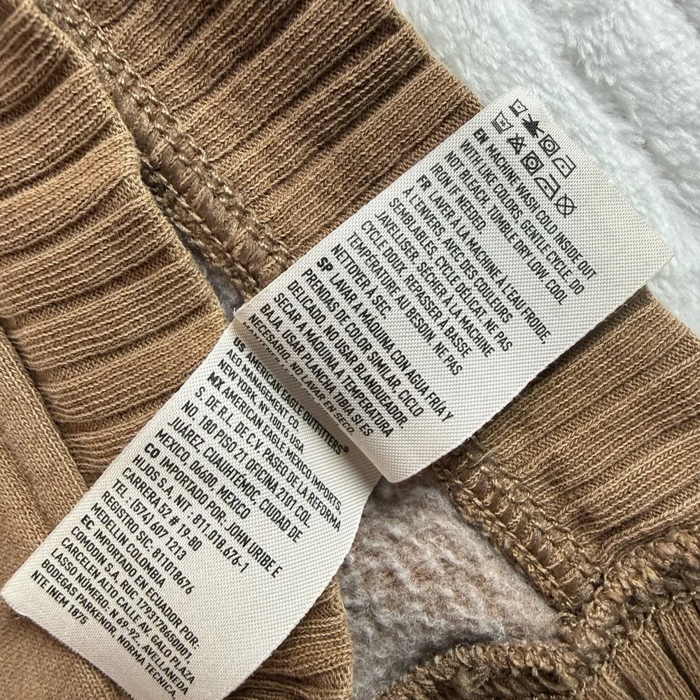 American Eagle Outfitters Beige Washed Crewneck Pullover Size XS